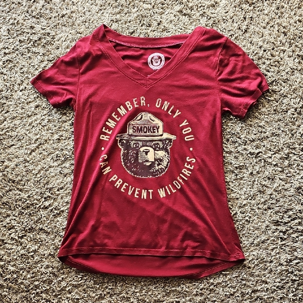 EUC Soft Maroon Smokey Bear Graphic T-Shirt